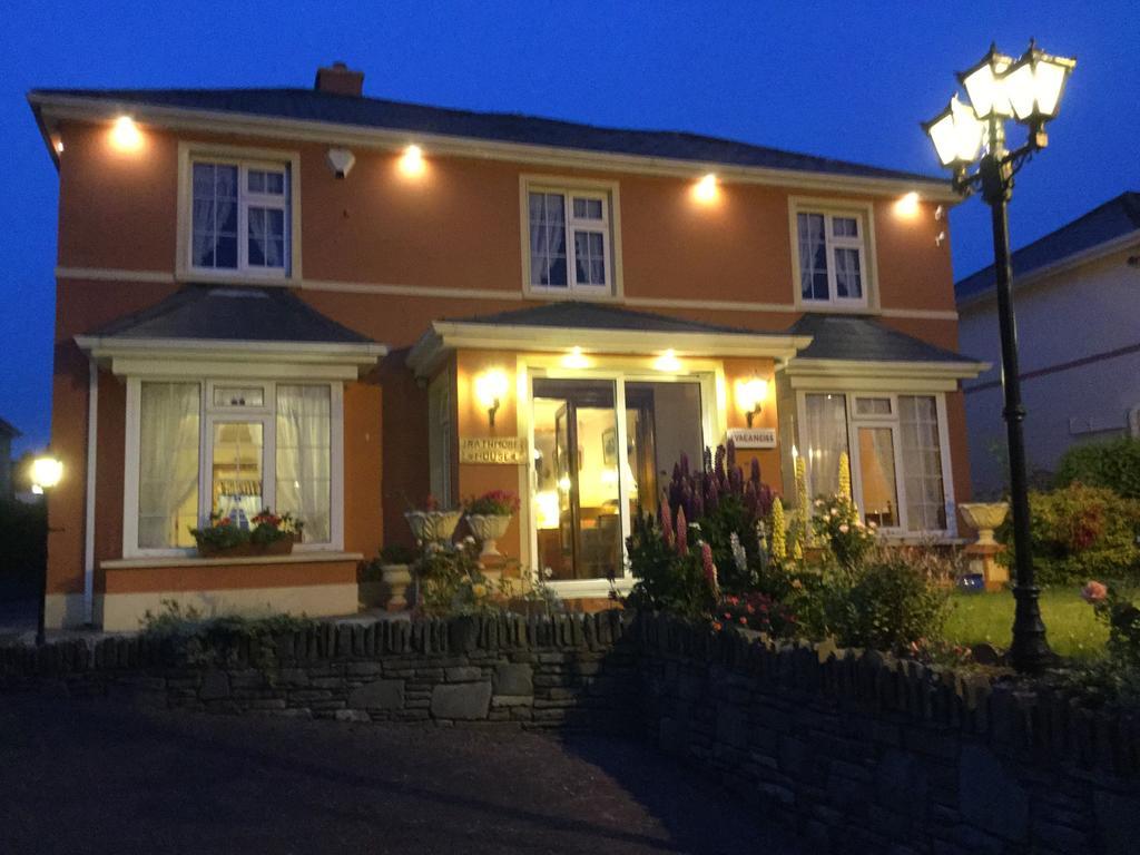 キラーニー Rathmore House Bed & Breakfast エクステリア 写真