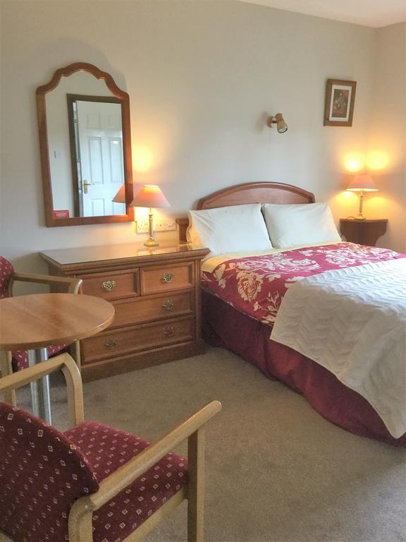キラーニー Rathmore House Bed & Breakfast エクステリア 写真